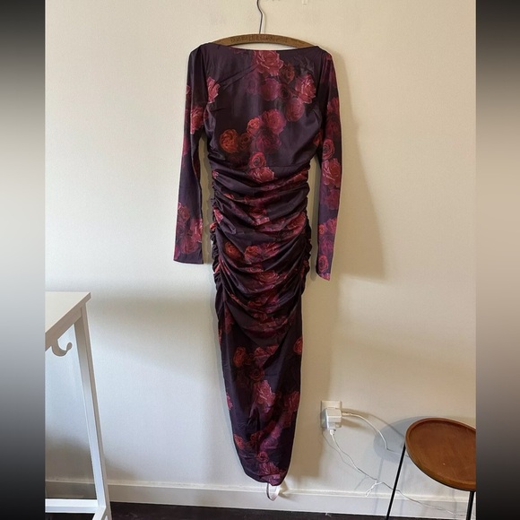 House Of CB Lanetta Ruched Bateau Long Sleeve Dress Romantic Floral M - Picture 2 of 7